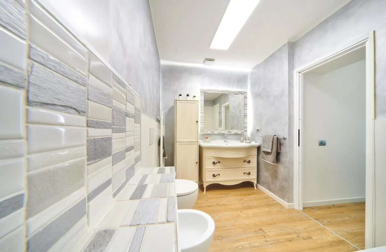 El Lavandee Varenna Apartment